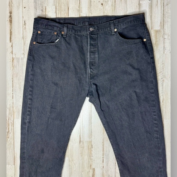 Levis 501 Straight Jeans Women's Size 42x32 Button Fly Stretch Denim Black - Picture 3 of 10